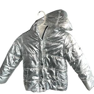 Winter 🥶 Blast Sale! Girls Metallic Silver DKNY Puffer Jacket.